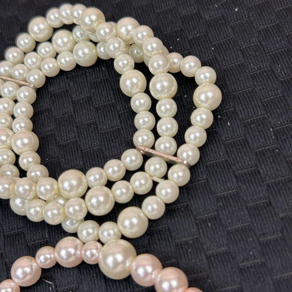 Lot of 4 Faux Pearl Stretch Bracelets Cream‎ Pink Rhinestone Beaded Jewelry Set